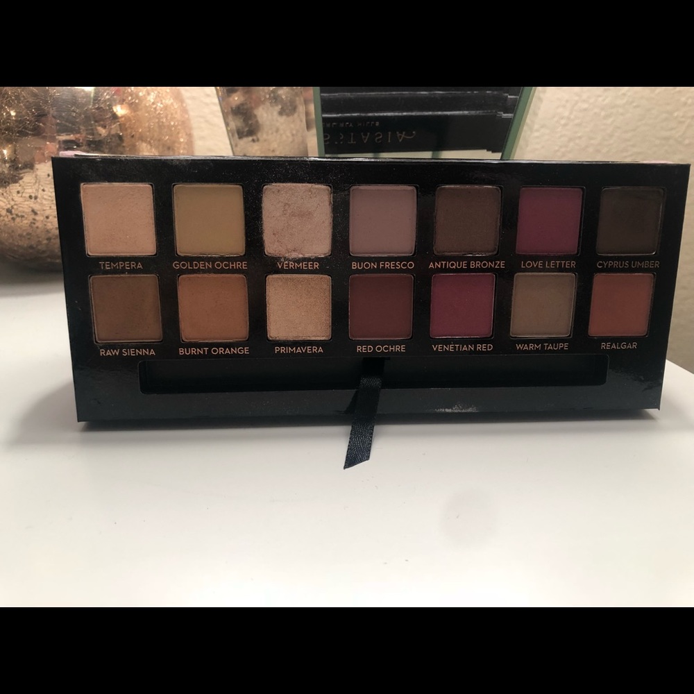 ABH Modern Renaissance plus bonus freebie 💗